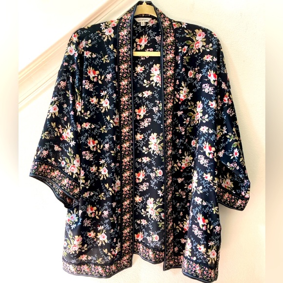 Max Studio Floral Kimono Size Small - Picture 2 of 7